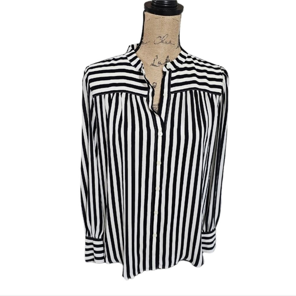 Loft Black and White Button Down Lightweight Shirt Size Small
